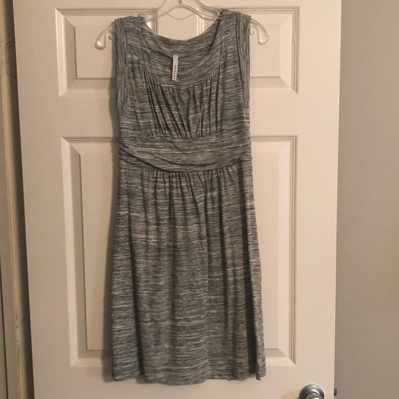 Gilli Dresses & Skirts - Gray summer dress Gilli Dresses & Skirts - Gray summer dress